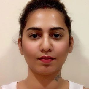 Meet your Posher, Leena